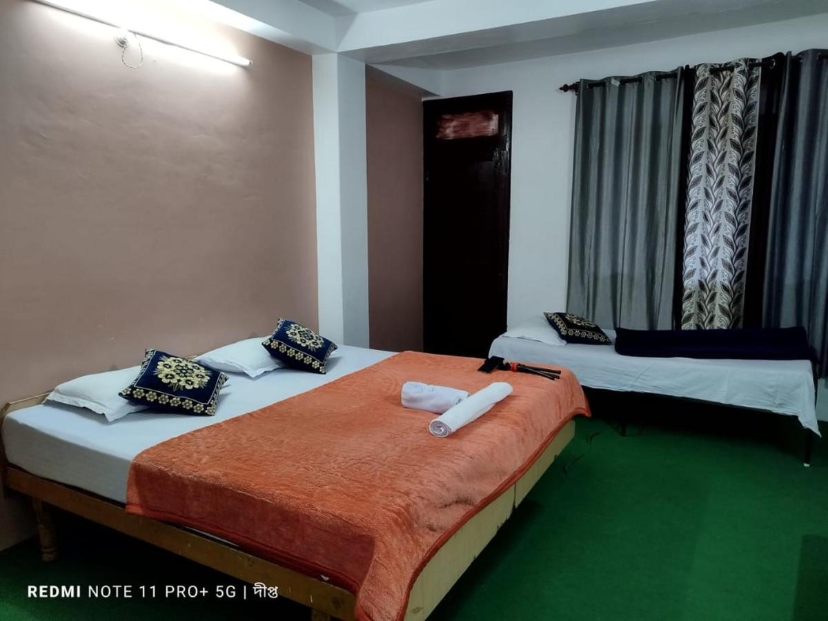 Debbhumi Regency Hotel Sangla Bagian luar foto