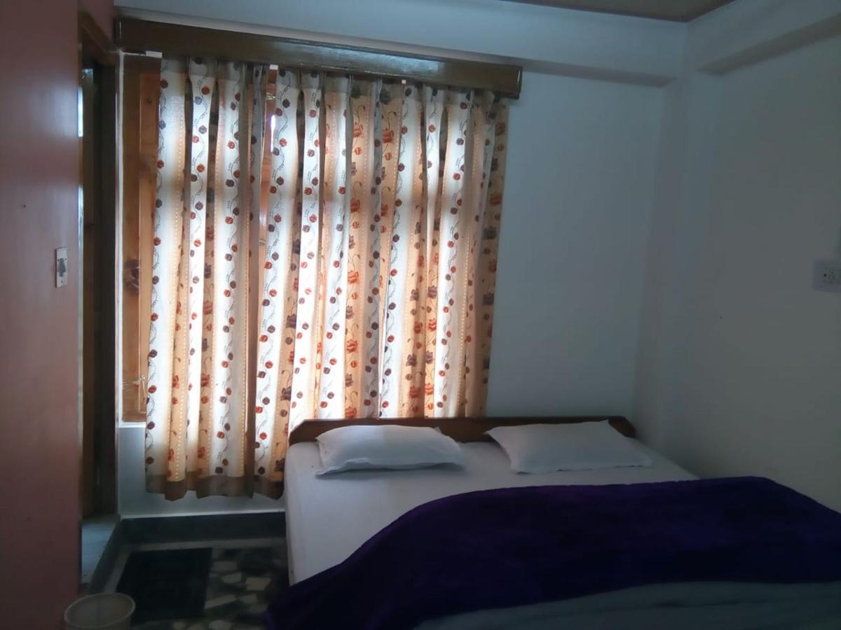 Debbhumi Regency Hotel Sangla Bagian luar foto