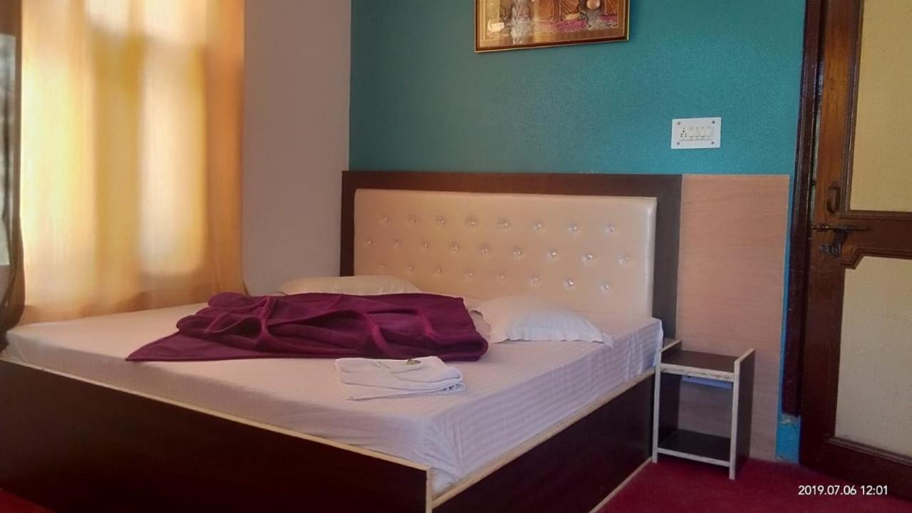 Debbhumi Regency Hotel Sangla Bagian luar foto