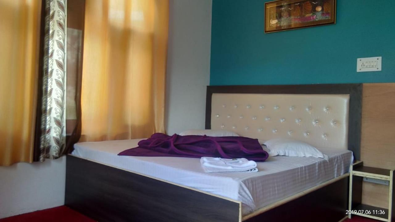 Debbhumi Regency Hotel Sangla Bagian luar foto